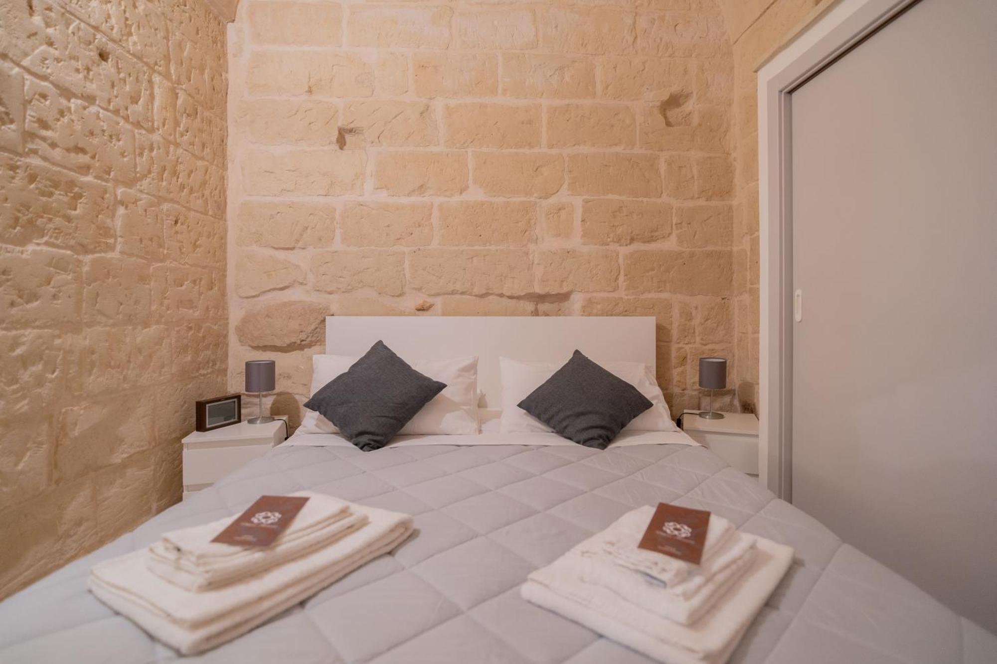 Dimora Barocca Apartment Irene Lecce Buitenkant foto